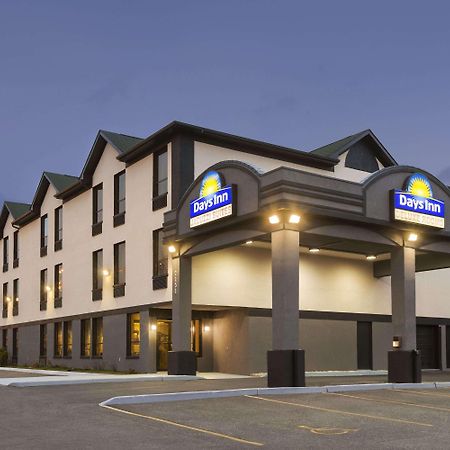 Days Inn By Wyndham Toronto East Lakeview מראה חיצוני תמונה