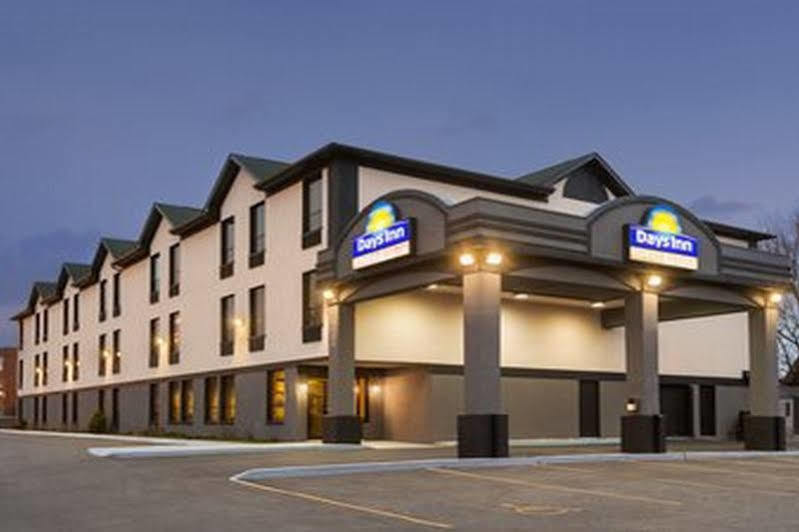 Days Inn By Wyndham Toronto East Lakeview מראה חיצוני תמונה