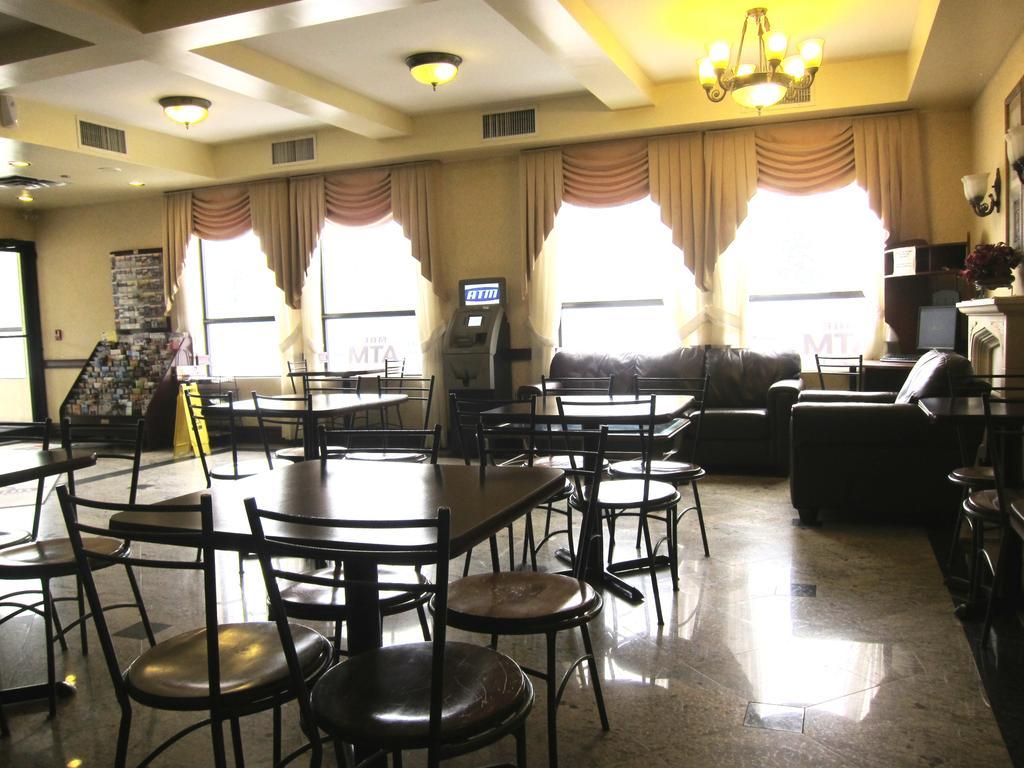 Days Inn By Wyndham Toronto East Lakeview מראה חיצוני תמונה